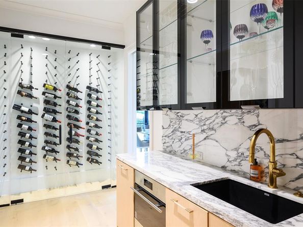 9  Robledo Drive , Dallas Texas 75230