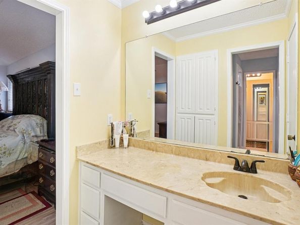 634  Rickey Canyon Avenue , DeSoto Texas 75115