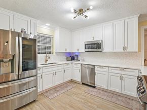 634  Rickey Canyon Avenue , DeSoto Texas 75115