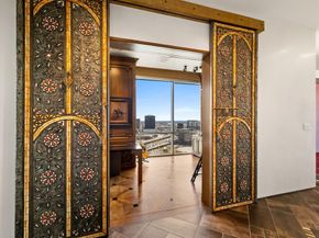 1717  Arts Plaza   2002, Dallas Texas 75201