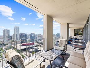 1717  Arts Plaza   2002, Dallas Texas 75201