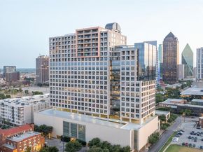 1717  Arts Plaza   2002, Dallas Texas 75201