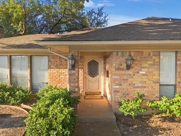 5805  Meaders Lane , Dallas Texas 75230