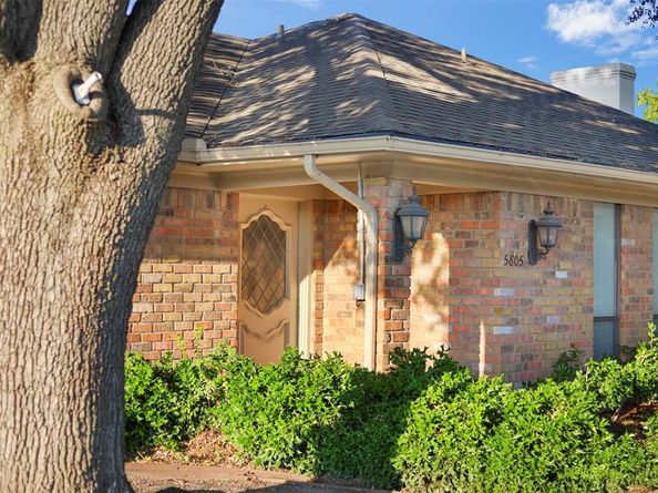 5805  Meaders Lane , Dallas Texas 75230