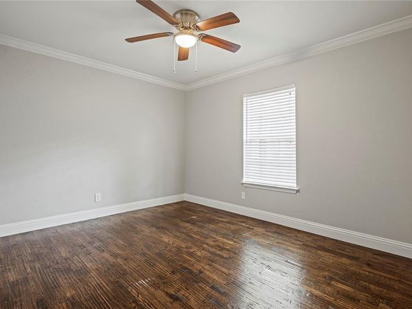 2324  Springhill Drive , Dallas Texas 75228