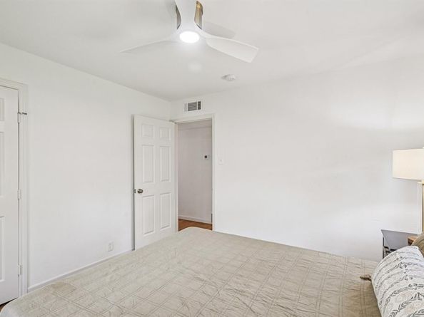 1517  Larkspur Drive , Arlington Texas 76013