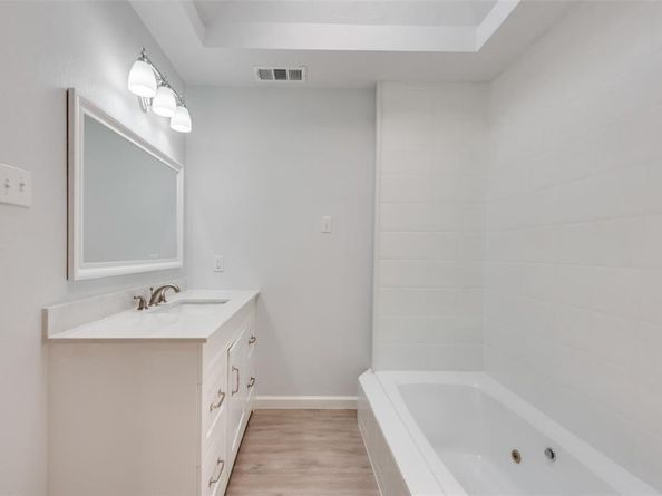 2417  Highland Road , Dallas Texas 75228