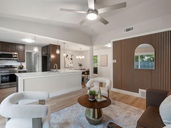 2003  Sam Houston Boulevard , Carrollton Texas 75006