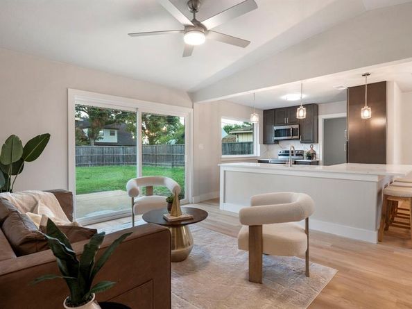 2003  Sam Houston Boulevard , Carrollton Texas 75006