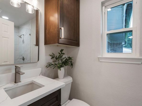 2003  Sam Houston Boulevard , Carrollton Texas 75006