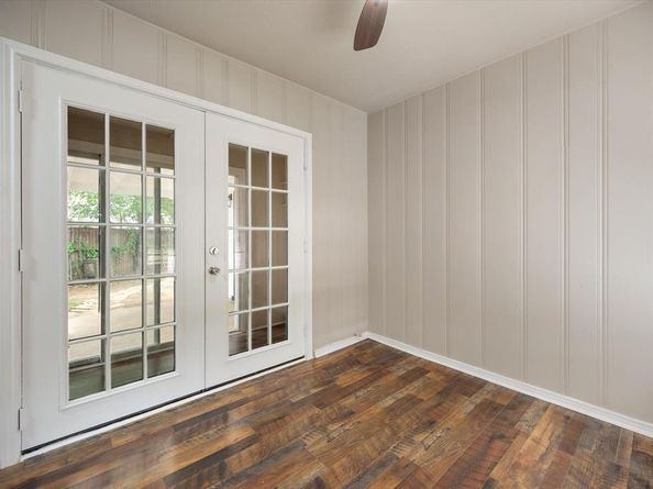 3837  Earl Street , Fort Worth Texas 76111