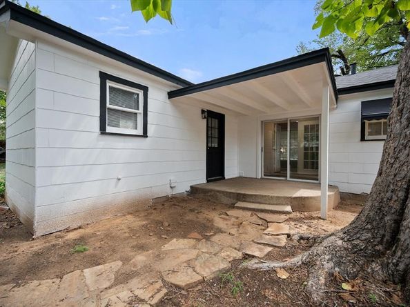 3837  Earl Street , Fort Worth Texas 76111