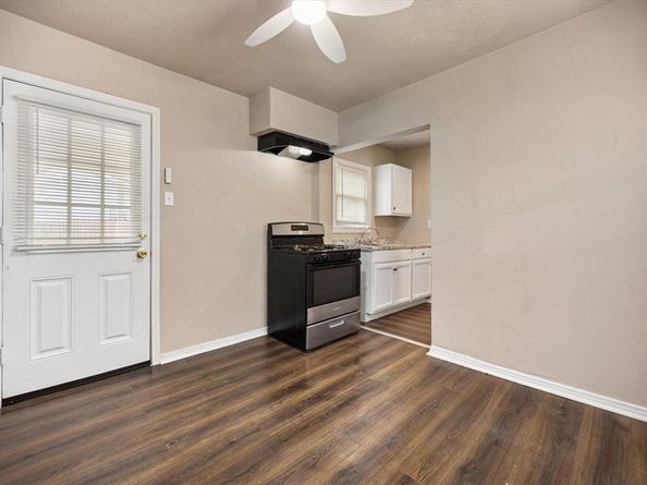 3837  Earl Street , Fort Worth Texas 76111