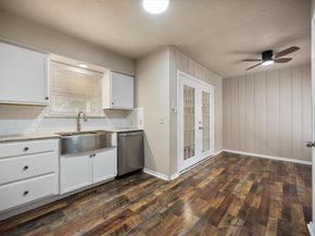 3837  Earl Street , Fort Worth Texas 76111