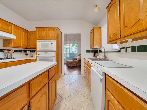 818  Sterling Court , Allen Texas 75002
