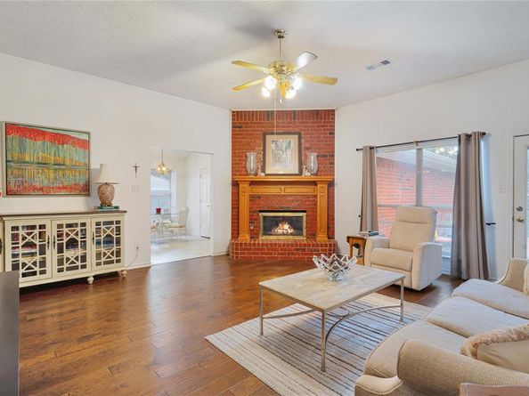 818  Sterling Court , Allen Texas 75002