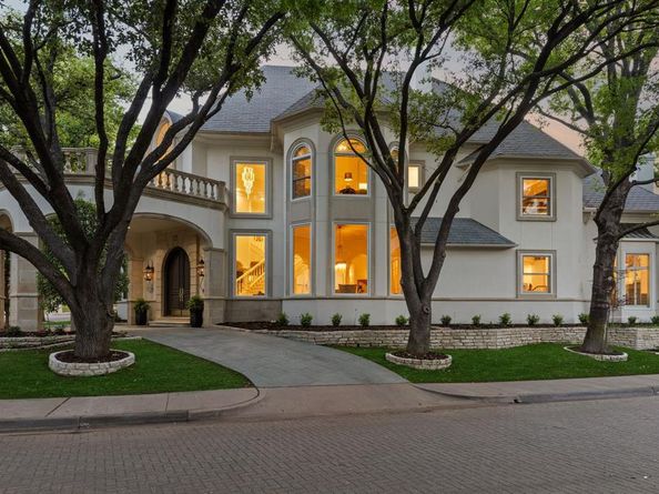 13  Downs Lake Circle , Dallas Texas 75230