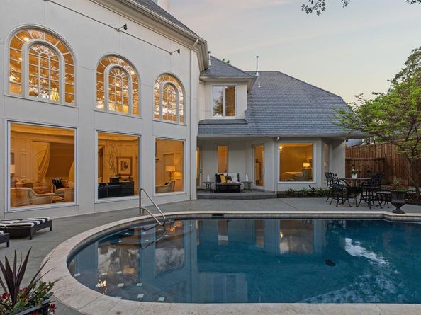 13  Downs Lake Circle , Dallas Texas 75230