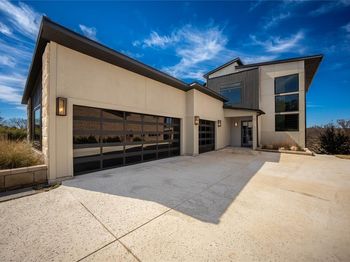 4728  Villa Terrace 