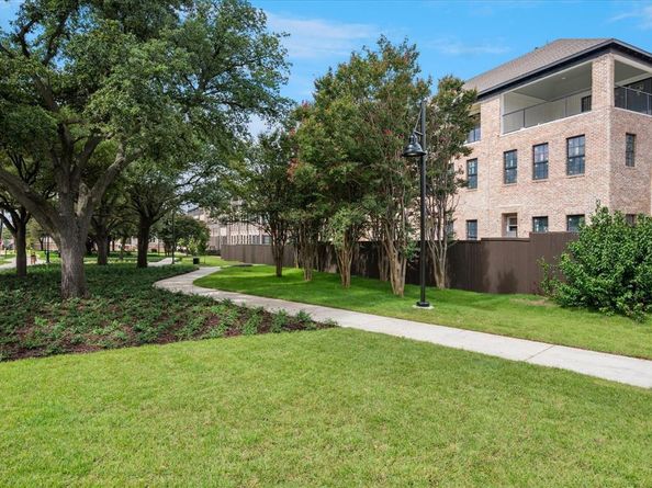 5029  Magnolia Circle , Addison Texas 75001