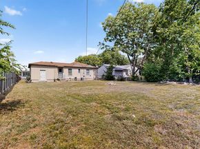 2122  Monterrey Avenue , Dallas Texas 75228