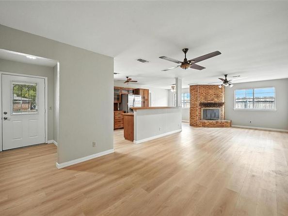 313  Vine Street , Euless Texas 76040