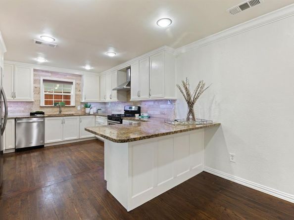 10338  Country Club Drive , Dallas Texas 75218