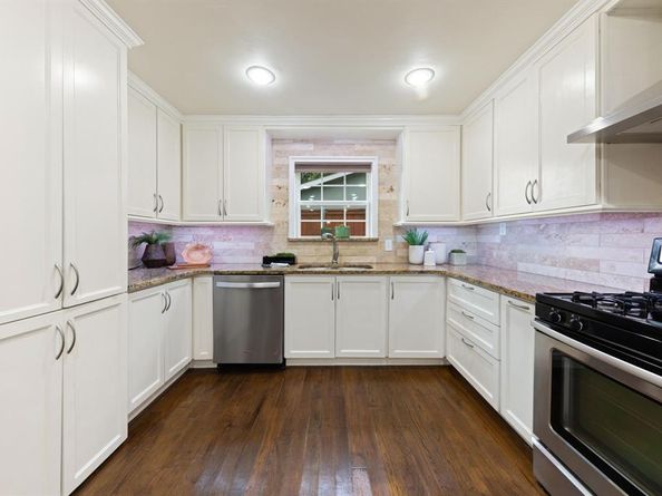 10338  Country Club Drive , Dallas Texas 75218