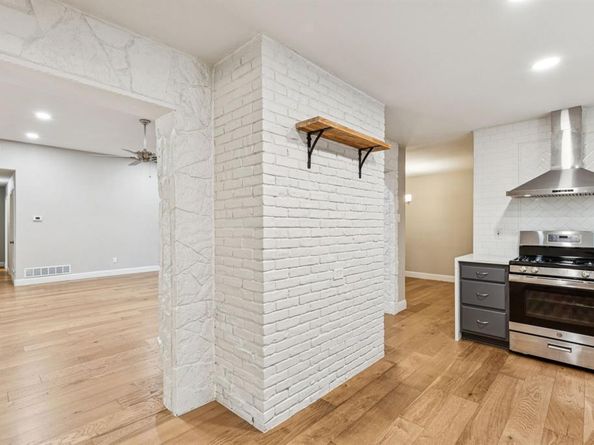 5111  Menefee Drive , Dallas Texas 75227