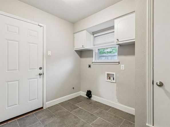 5111  Menefee Drive , Dallas Texas 75227