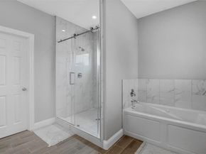 610  Parker Circle , Garland Texas 75040