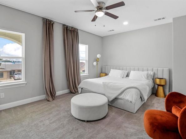 610  Parker Circle , Garland Texas 75040