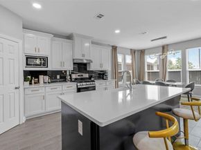 610  Parker Circle , Garland Texas 75040