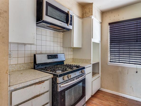 421  Smith Avenue , Everman Texas 76140