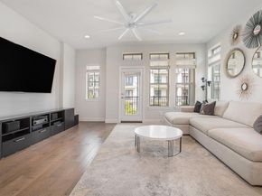 1117  Tea Olive Lane , Dallas Texas 75212