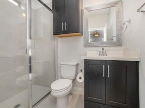 1117  Tea Olive Lane , Dallas Texas 75212