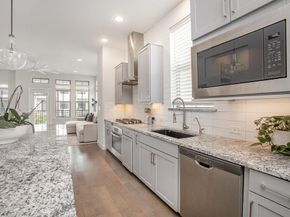 1117  Tea Olive Lane , Dallas Texas 75212