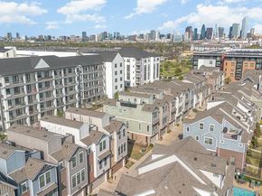 1117  Tea Olive Lane , Dallas Texas 75212