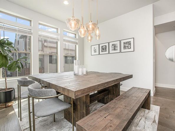 1117  Tea Olive Lane , Dallas Texas 75212