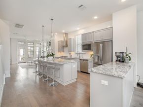 1117  Tea Olive Lane , Dallas Texas 75212