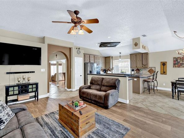 2129  Lakeway Terrace , Flower Mound Texas 75028