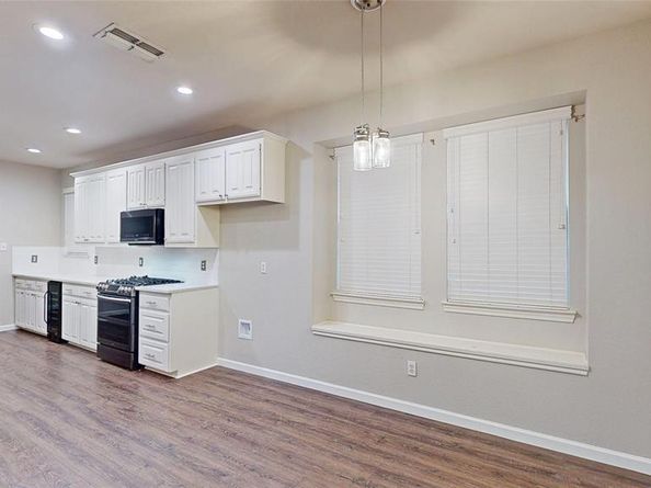 10444  Stoneside Trail , Fort Worth Texas 76244