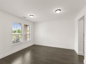 412  Newpark Boulevard , DeSoto Texas 75115