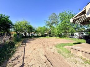 5408  Como Drive , Fort Worth Texas 76107