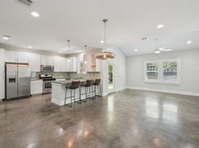 656  Bishop Heights Lane , Dallas Texas 75208