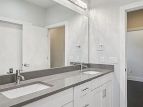 656  Bishop Heights Lane , Dallas Texas 75208