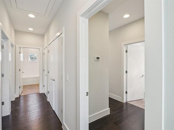 656  Bishop Heights Lane , Dallas Texas 75208