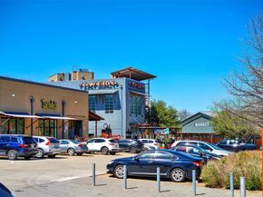 1723 N Edgefield Avenue , Dallas Texas 75208