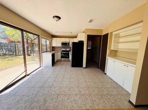 164  Price Drive , Lewisville Texas 75067