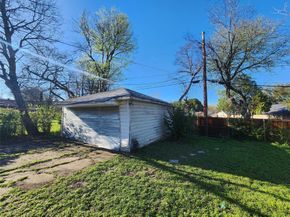 1527  Cape Cod Drive , Dallas Texas 75216